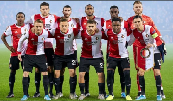 تغيير مدرب فينورد له أثر إيجابي على الأداء في مواجهة دوري أبطال أوروبا