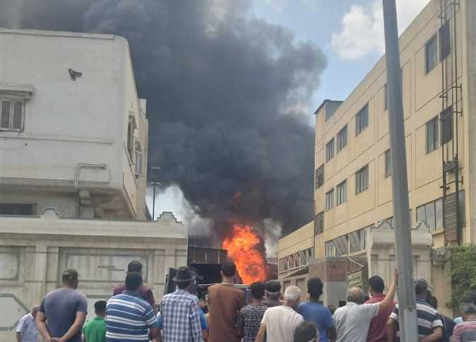 حريق بمحول كهرباء بالمنطقة الصناعية في مدينة السادات بالمنوفية