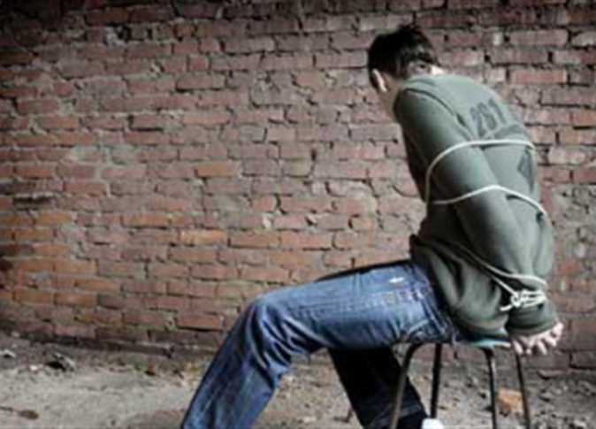 خطف موظف على يد 5 متهمين بالتجمع الخامس