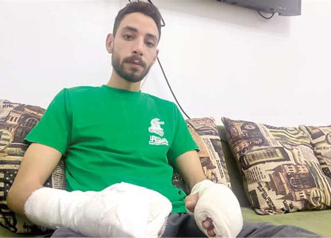 ضحية «عامل البلاي ستيشن»: «قطع أوتار إيدي وأصابني بعاهة»