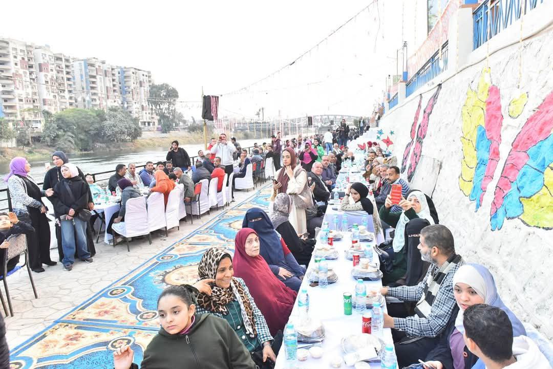 محافظ أسيوط ينظم أكبر مائدة إفطار جماعي لأهالي المحافظة في بادرة مميزة