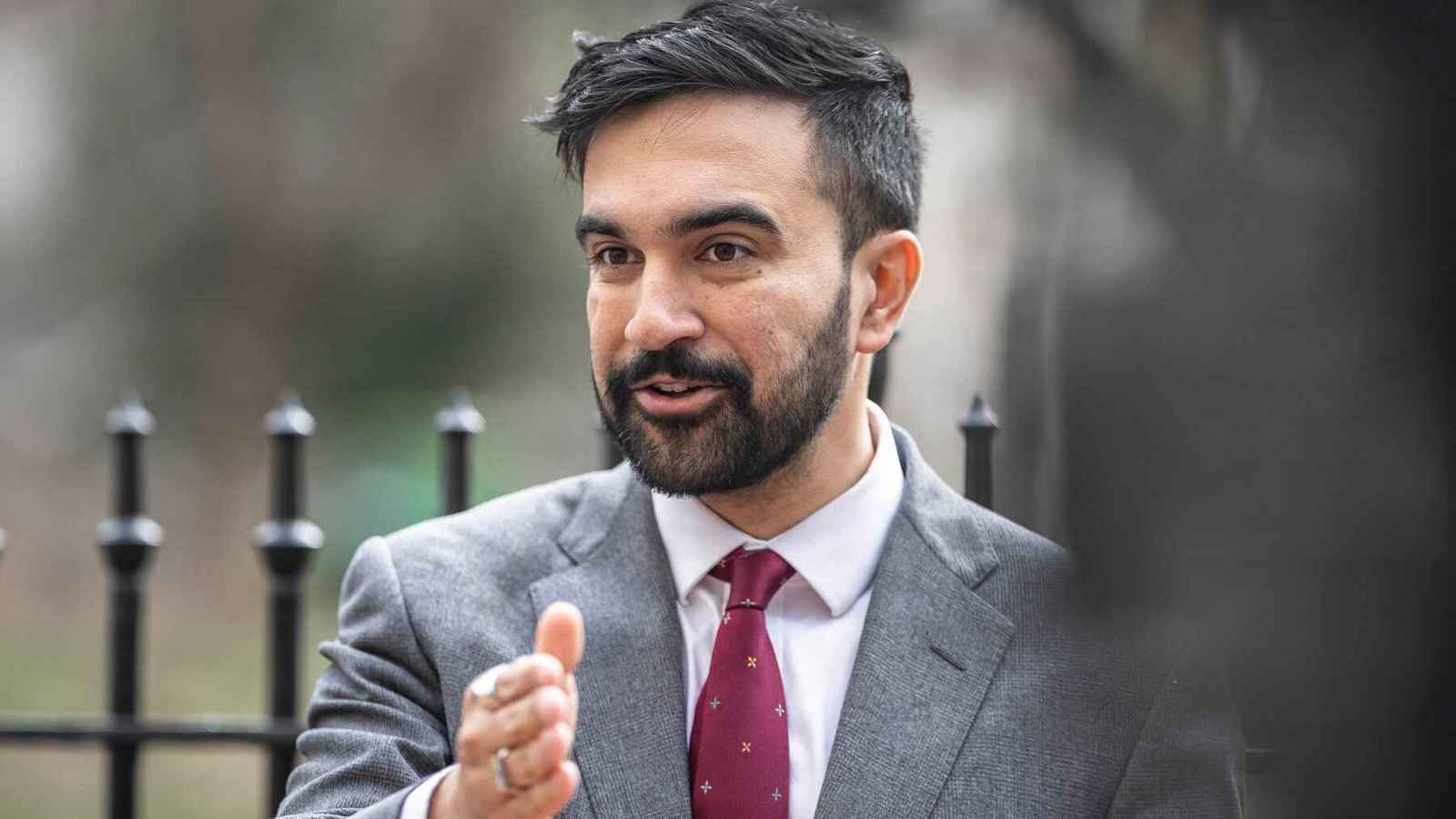 المرشح الأبرز لمنصب عمدة نيويورك، ممداني، يتسبب في انقسام قادة الأعمال حول استراتيجية المعارضة