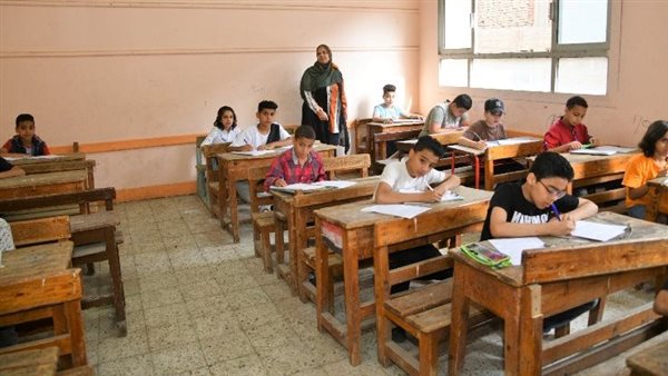 آلاف الطلاب بجنوب سيناء على أعتاب امتحانات الفصل الأول