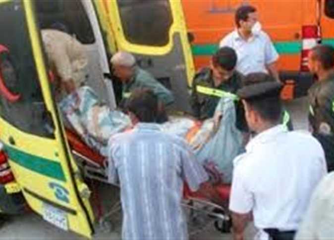 مصرع وإصابة شرطيين.. صدمتهما سيارة مسرعة أثناء معاينة جثة في حادث بالبحيرة