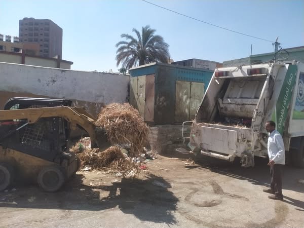محافظ أسيوط يطلق حملات نظافة موسعة لرفع المخلفات وتحسين المظهر الحضاري بكافة المراكز