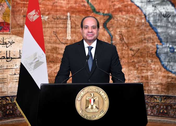 بخالص التهنئة تقدم الرئيس عبد الفتاح السيسي لفريق منتخب مصر لسلاح السيف للرجال على تحقيقهم إنجازا تاريخيا بالفوز بالميدالية الذهبية
