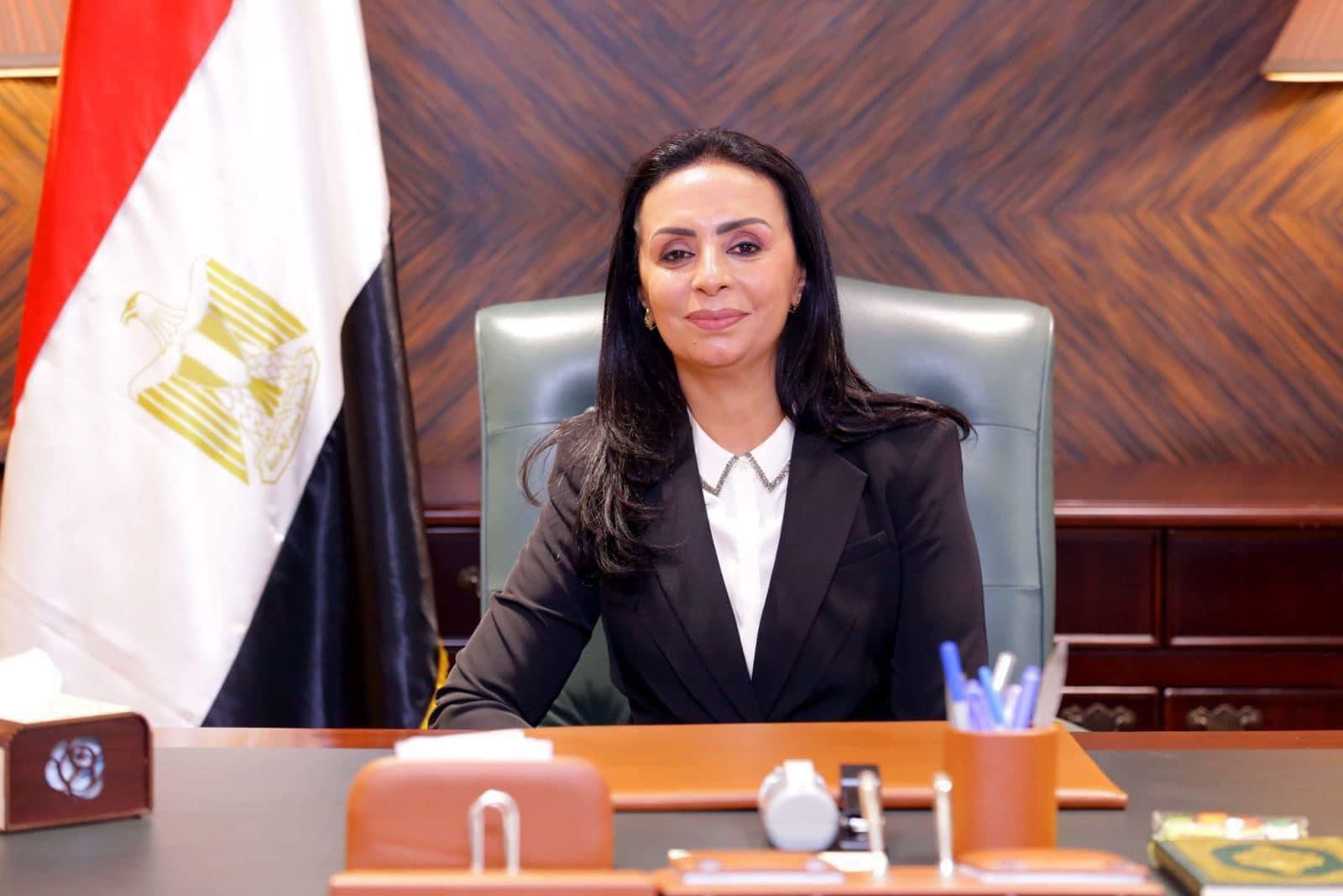 الدكتورة مايا مرسي وزيرة التضامن الاجتماعي تُكلف الدفعة 105 من خريجي الجامعات بأداء الخدمة العامة بدءًا من أكتوبر 2025