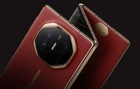 هواوي تطلق هاتف Mate XTs ثلاثي الطي لتأكيد ريادتها في سوق الهواتف الذكية القابلة للطي