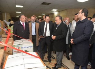 محافظ أسيوط وحزب الشعب الجمهوري يحتفلان بتجهيز 50 عروسًا وعريسًا