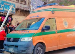 مأساة بالمقطم.. مصرع سيدة وإصابة زوجها في حادث مروع