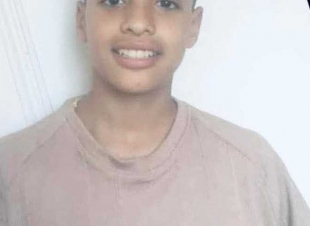 التحقيق في وفاة الطفل «آدم» عقب تعدى زميليه عليه أمام المدرسة بالإسكندرية