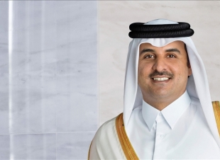 أمير قطر يصل إلى موسكو لعقد مباحثات مع بوتين حول أوكرانيا والشرق الأوسط
