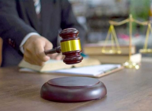 مبدأ قانوني يتعلق بإزالة أسماء المحكوم عليهم من السجلات الجنائية