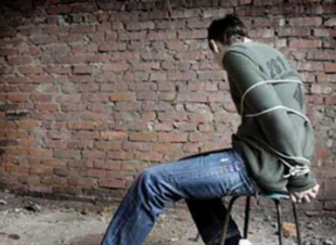 خطف موظف على يد 5 متهمين بالتجمع الخامس