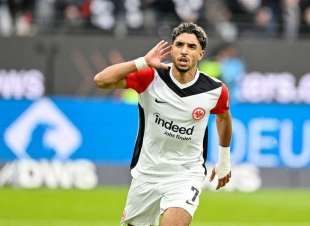 مانشستر سيتي يُرسل وفدًا إلى ألمانيا لإنهاء صفقة عمر مرموش