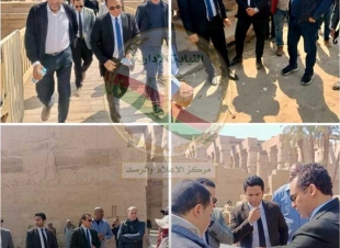 سقوط حجر أثري بمعبد الكرنك