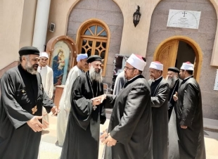 وزير الأوقاف يعزي في حريق كنيسة العذراء ويؤكد: المصريون أسرة واحدة والمواطنة في أسمى معانيها
