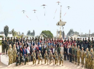 قائد قوات المظلات يؤكد أن أفراد قوته يتمتعون بأعلى مستويات الجاهزية والاستعداد.