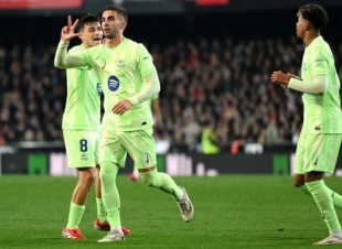 هاتريك توريس منح برشلونة انتصارًا كبيرًا على فالنسيا بنتيجة 5-0 في بطولة الكأس