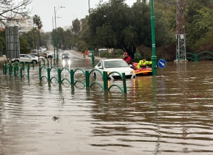 الأمطار الغزيرة في كوريا الجنوبية تتسبب في وفاة 18 شخصًا على الأقل وتؤدي إلى دمار واسع النطاق