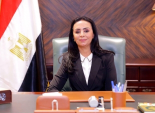 الدكتورة مايا مرسي وزيرة التضامن الاجتماعي تُكلف الدفعة 105 من خريجي الجامعات بأداء الخدمة العامة بدءًا من أكتوبر 2025